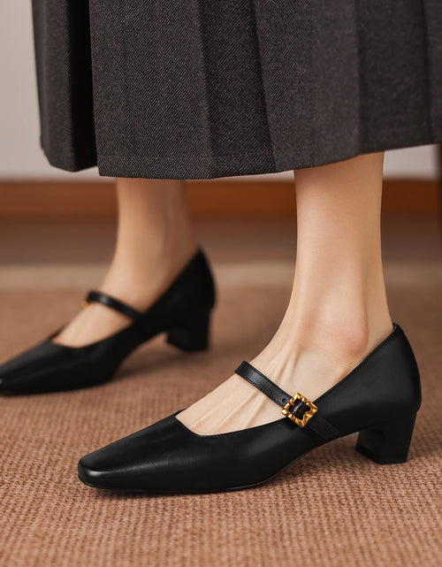 Load image into Gallery viewer, Mid-Heel Pumps - Full-Grain Leather Women's Classic Slip-On Court Shoes
