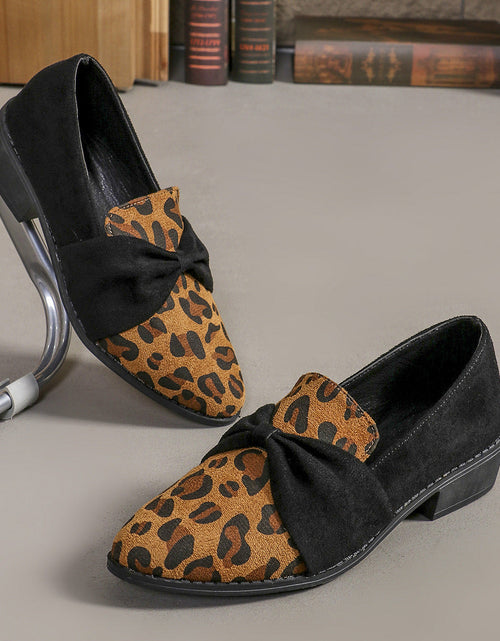 Load image into Gallery viewer, Women’s Leopard Print Pumps
