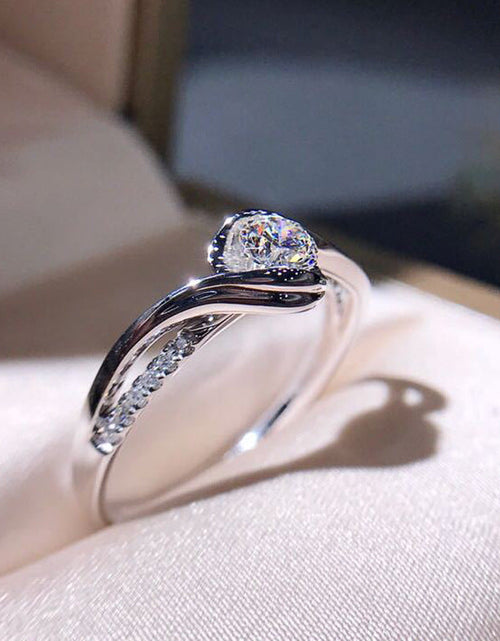 Load image into Gallery viewer, Creative Twisted Arm Eight Heart Eight Arrow Zircon Ring for Women's Engagement Ring

