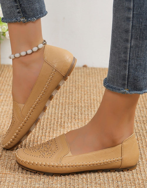 Load image into Gallery viewer, Women’s Handmade Gommino Driving Shoes – Solid‑Color Casual Flats
