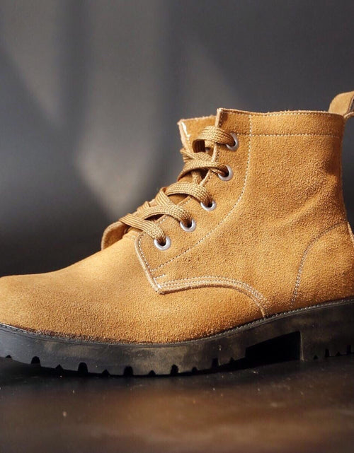 Load image into Gallery viewer, Fluffy Breathable Construction-Site Protective Big-Head Safety Shoes
