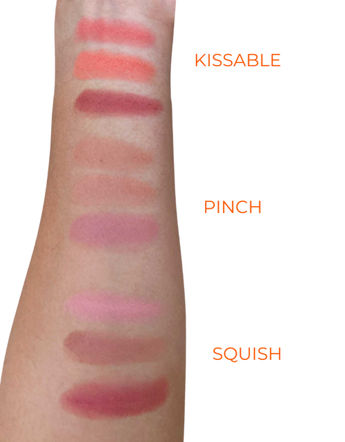Load image into Gallery viewer, Blush Palette - Kissable

