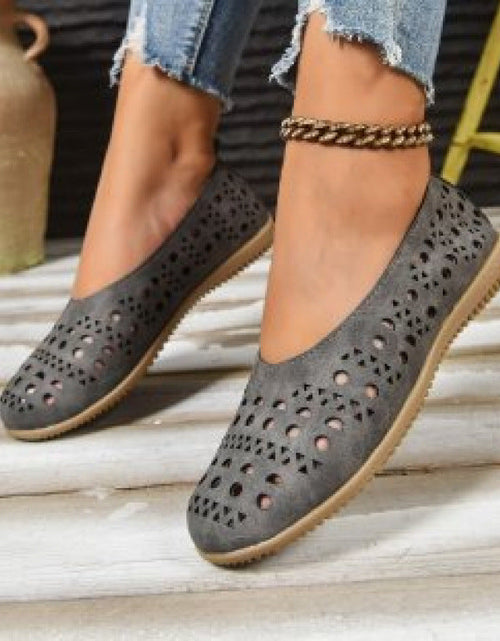 Load image into Gallery viewer, Women's Chunky Heel Wedge Pumps – Wide Size Full-Grain Leather
