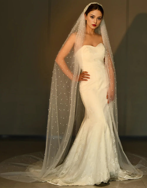 Load image into Gallery viewer, Pearl Hair Band Bridal Veils Extra Long Royal Cathedral Length Veil Wedding Veils with Comb Wedding Hair Accessories

