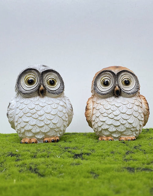 Load image into Gallery viewer, Statue decoration owl resin solar decoration
