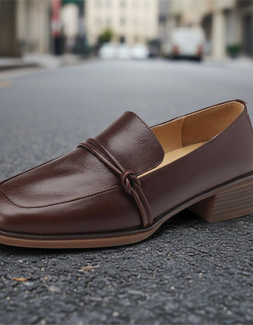 Load image into Gallery viewer, Women’s Retro Minimalist Mid-Heel Leather Shoes
