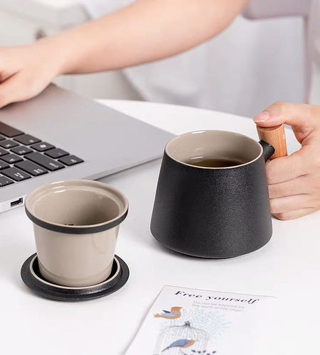 Wooden Handle Ceramic Tea Cup With Lid Filter Tea Cup Tea Water Separation Cup Flower Tea Cup Office Cup