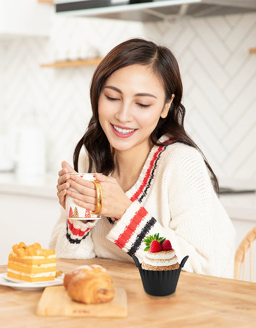 Load image into Gallery viewer, 4-6 reusable silicone air fryer liners &amp; baking cups – non-stick kitchen tools for eggs, cakes, meatballs.

