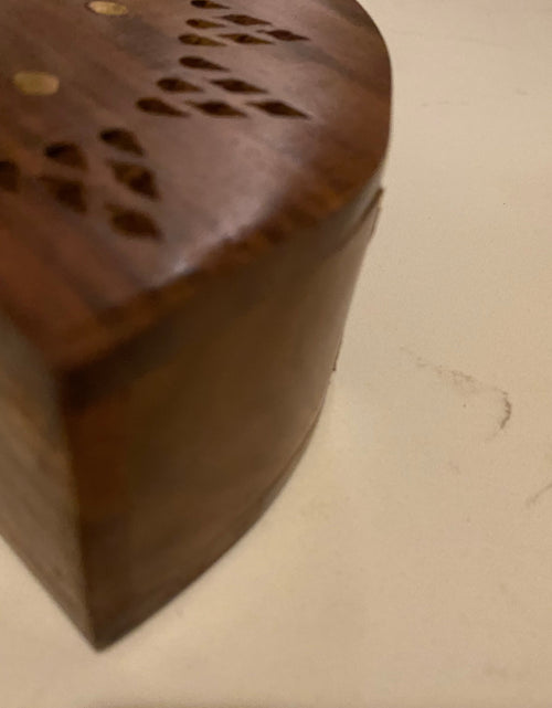 Load image into Gallery viewer, Vintage Wooden Paper Tissue Box Napkin &amp; Tissue Holder Box Brass Inlay

