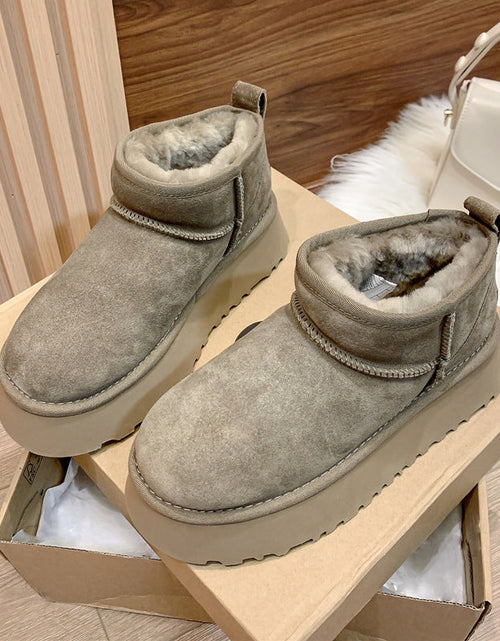 Load image into Gallery viewer, Women’s Thick Sole Snow Boots
