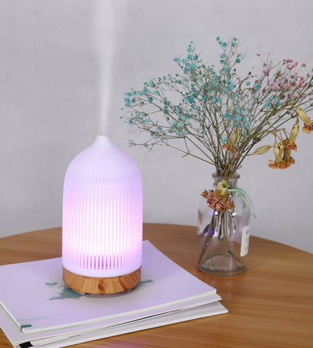 7 Color Aromatherapy Lamp Aromatherapy Machine Ultrasonic Atomization Mini Desktop Humidifier Home Bedroom Wood Grain Aromatherapy Machine