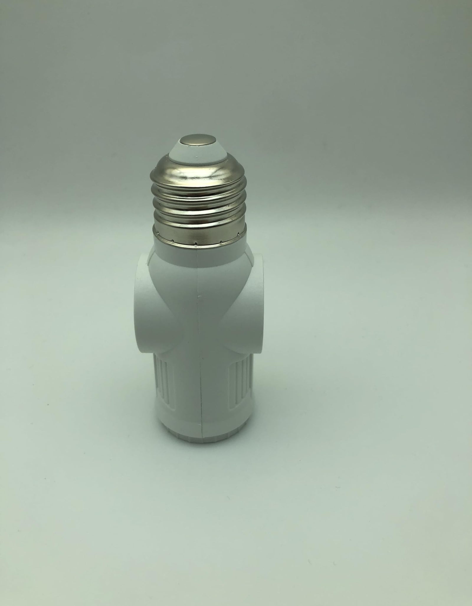 Figame E26/E27 3 Prong Light Bulb Socket Adapter Polarized White 2 Pack