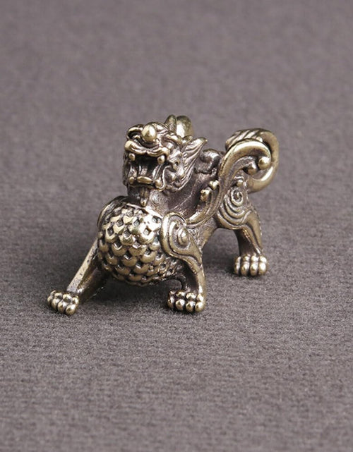 Load image into Gallery viewer, FAVOMOTO Retro Car Keychain Set 4Pcs Golden Brass Feng Shui Dragon Shape

