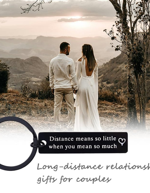 Load image into Gallery viewer, yaozeio Long Distance Relationship Keychain Gift for Couples Black Unisex
