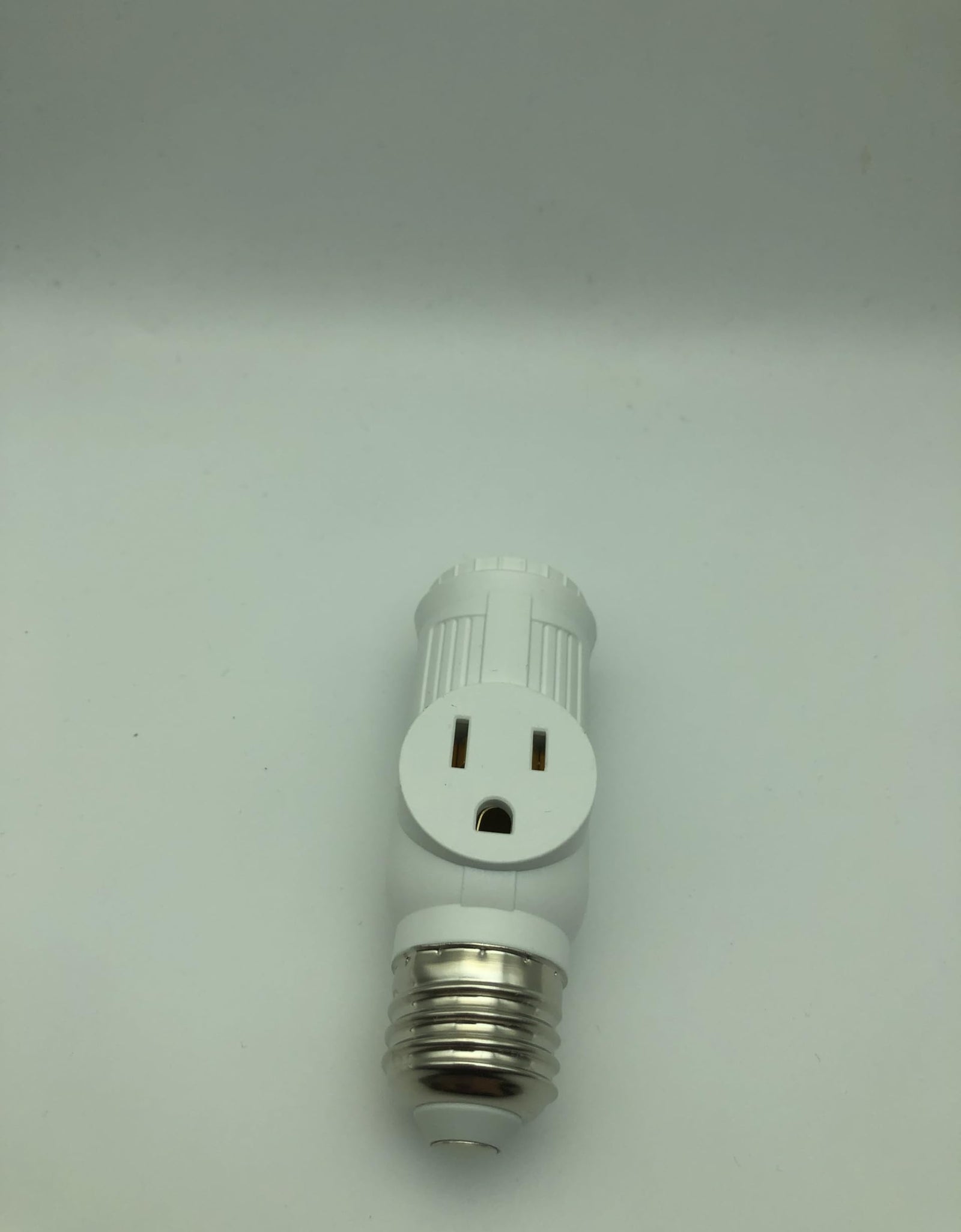 Figame E26/E27 3 Prong Light Bulb Socket Adapter Polarized White 2 Pack