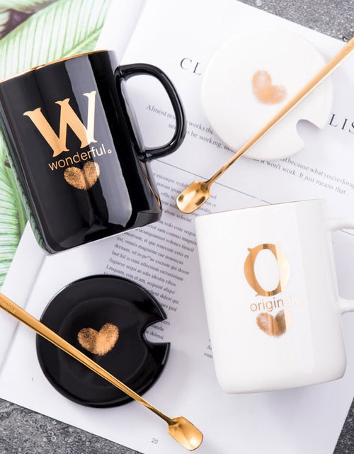 Load image into Gallery viewer, 400ml Creative Gold Finger Printing Black Ceramic Coffee Mug Tea Cup With Gold Handle As Gift With Lid And Spoon

