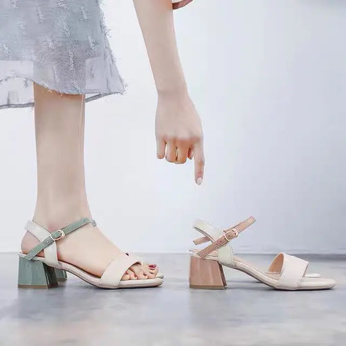 Load image into Gallery viewer, Mid-Heel Chunky Buckle Roman High Heels
