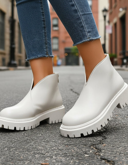 Load image into Gallery viewer, Women’s Plus-Size Chunky-Heeled Ankle Boots

