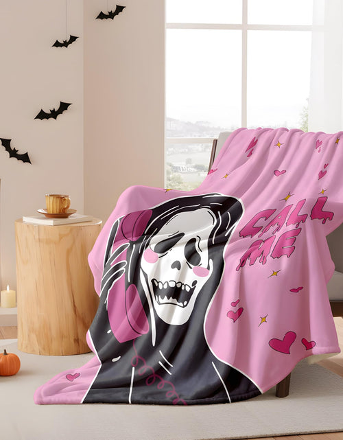 Load image into Gallery viewer, LOSIVISHE Halloween Flannel Throw Blanket Pink Ghost Pattern 50x70 in
