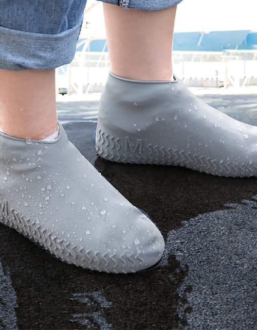Load image into Gallery viewer, Unisex Silicone Waterproof Shoe Covers Slip-Resistant Large Grey Size L
