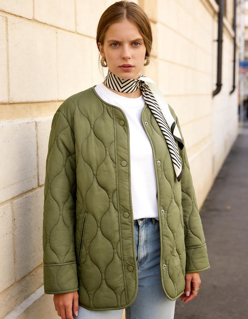Load image into Gallery viewer, Flygo Women's Oversized Quilted Lightweight Puffer Jacket Green Size L
