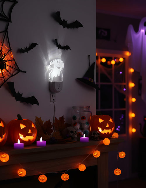 Load image into Gallery viewer, Meonum 2-Pack Christmas Night Light 6-Color LED Dusk-to-Dawn Wall Plug Spooky A
