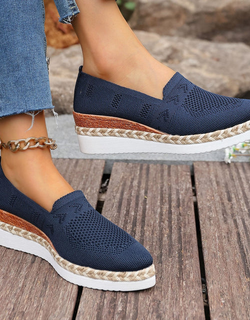 Load image into Gallery viewer, Women’s Woven Rope Platform Snakeskin Pointed-Toe Flats | Trendy Flats
