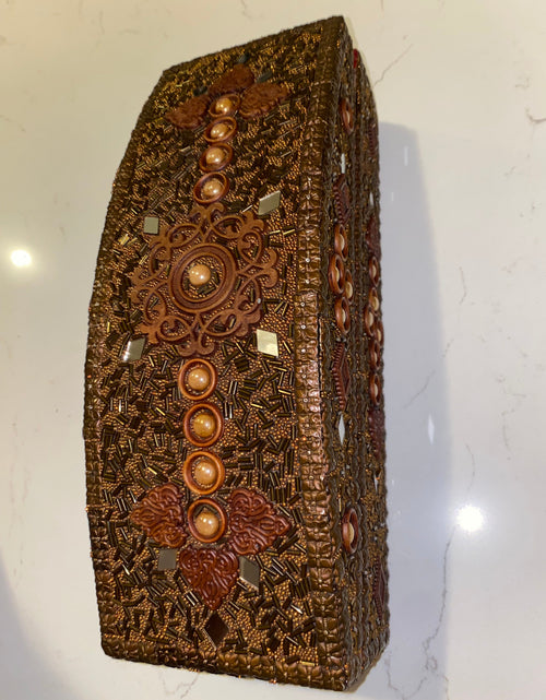 Load image into Gallery viewer, VINTAGE HANDMADE CLASSIC JEWELRY CHEST
