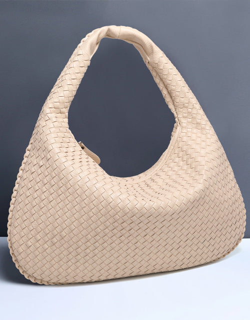Load image into Gallery viewer, Crescent shaped women's bag hand woven hand-held dumpling bag fashionable single shoulder armpit bag
