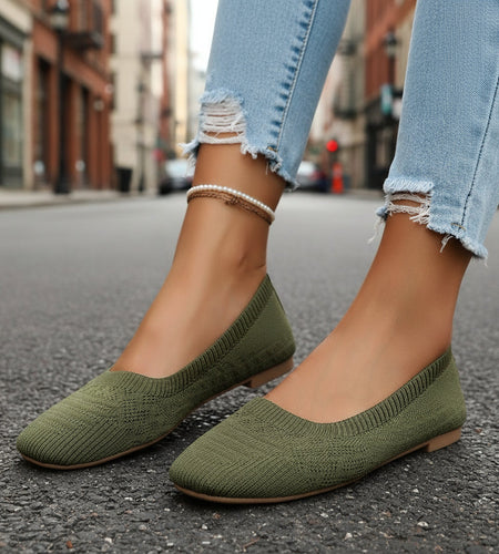 Women’s Knitted Plus Size Flying Woven Breathable One-Pedal Shoes