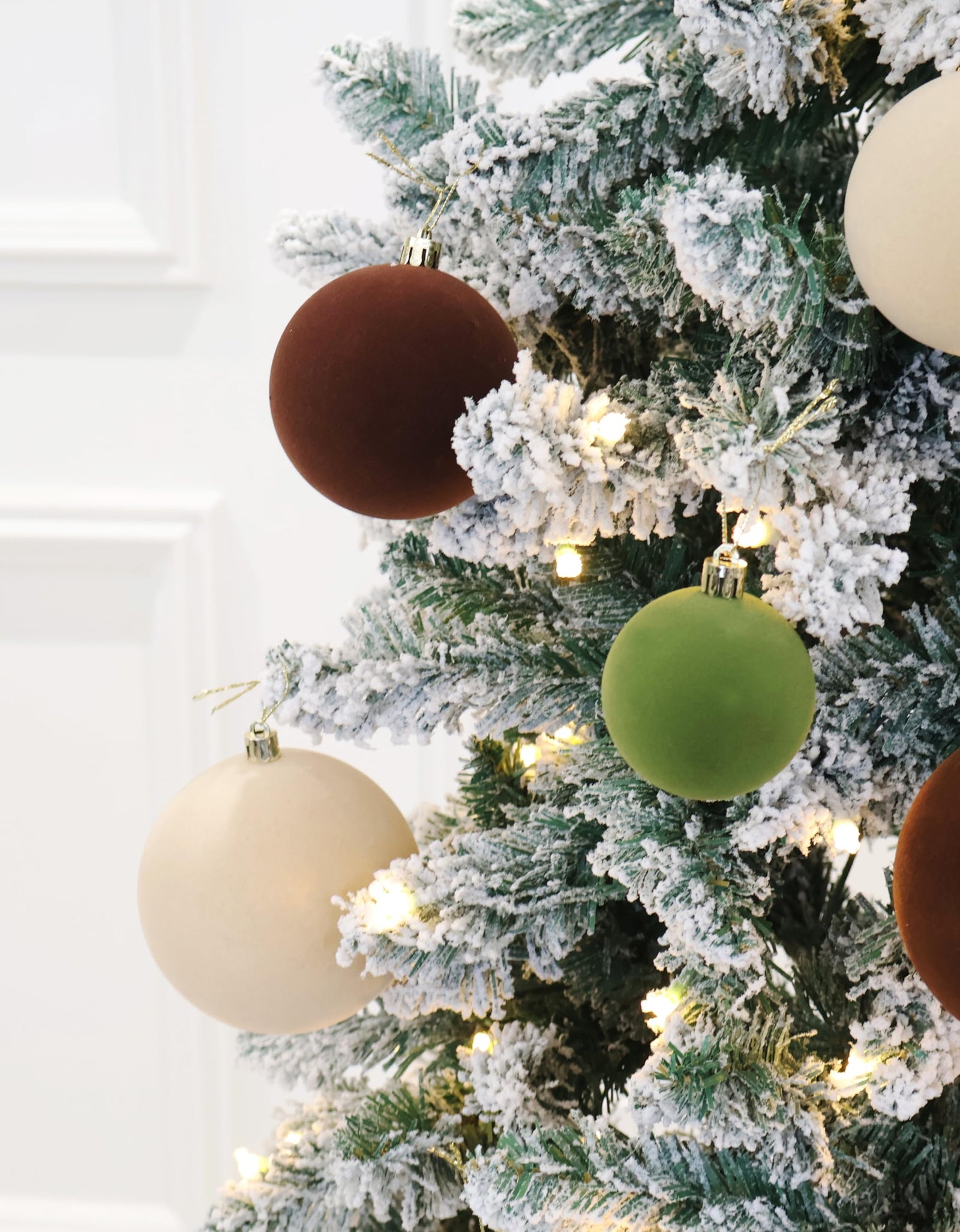 Senjie 30pcs Velvet Christmas Balls Ornaments 2.36in Brown Green Khaki