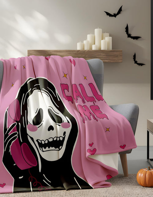 Load image into Gallery viewer, LOSIVISHE Halloween Flannel Throw Blanket Pink Ghost Pattern 50x70 in
