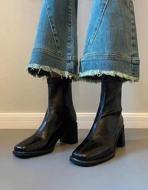 Load image into Gallery viewer, Stretch Retro Chunky Heels Commuter Boots — High Heel Style
