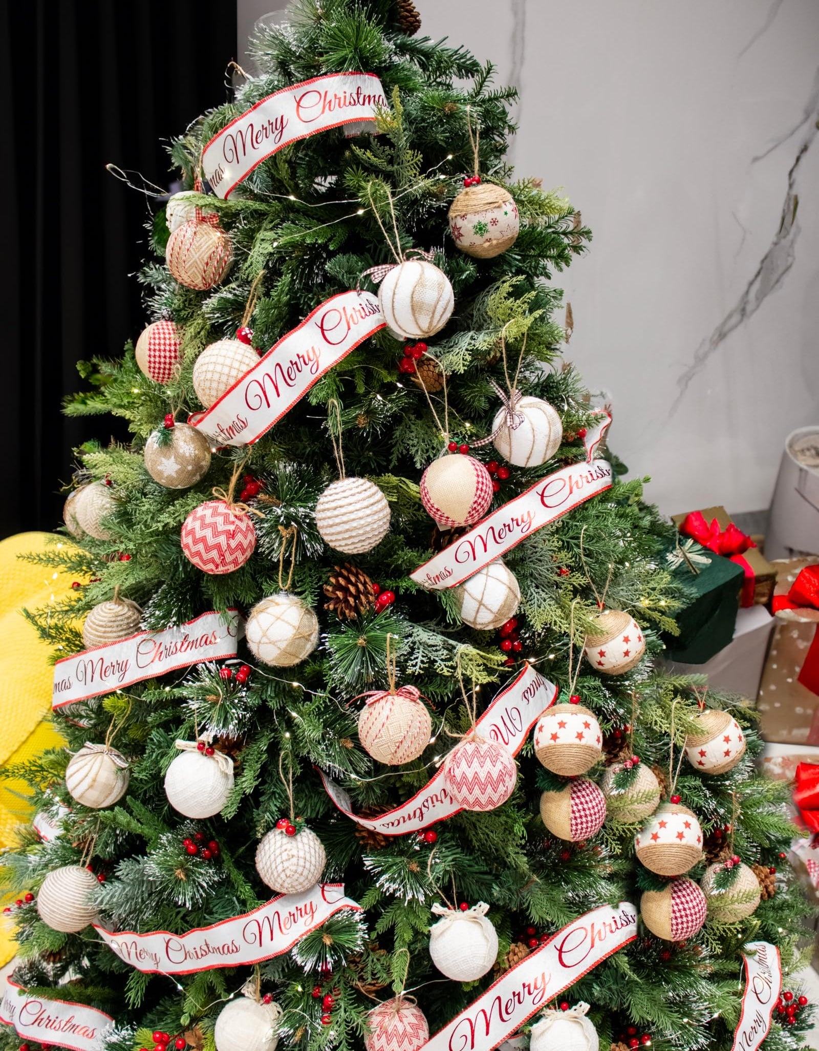 Juncox 12 Pcs Burlap Christmas Ball Ornaments 3.15in Rustic Natural Jute