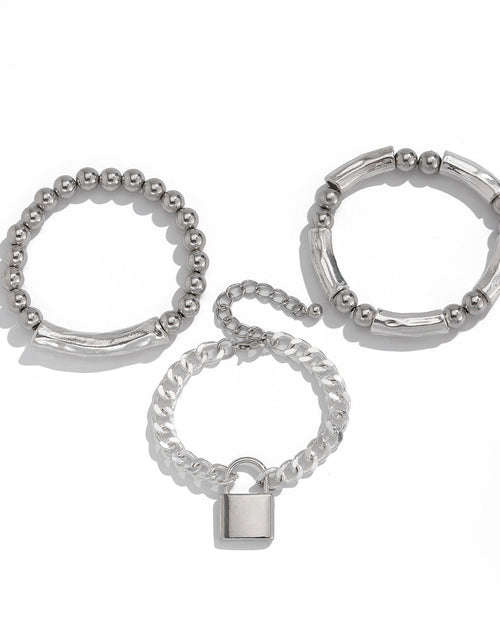 Load image into Gallery viewer, Minimally designed pearl bead bracelet with fashion sense and heart-shaped hollow Bracelet set
