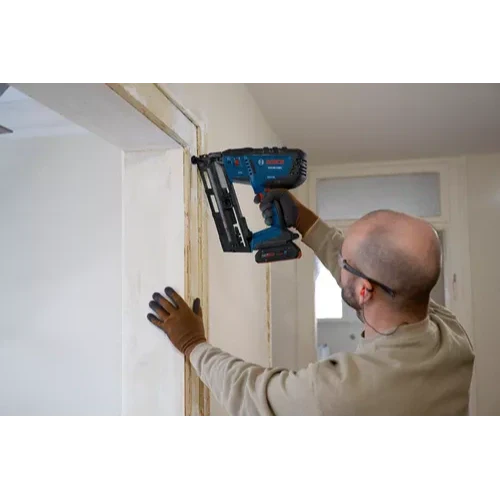 Load image into Gallery viewer, BOSCH GNH18V-16MAN 16-gauge Angled Finish Nail (Bare Tool)
