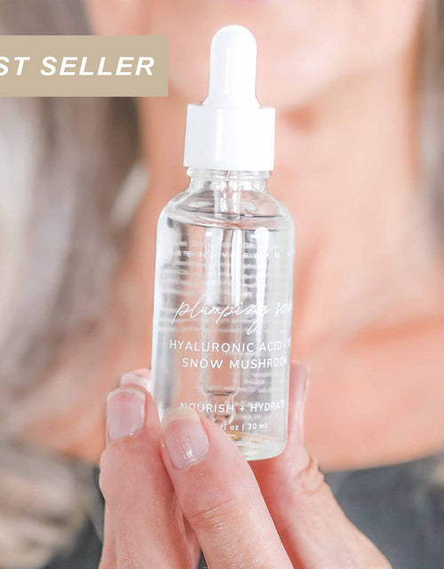Load image into Gallery viewer, Hyaluronic Plumping Serum with Vitamin B5 + Snow Mushroom
