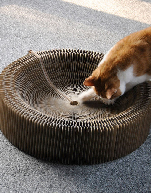 Load image into Gallery viewer, Creative accordion cat scratching board pet supplies decompression grinding claws corrugated paper cat specific
