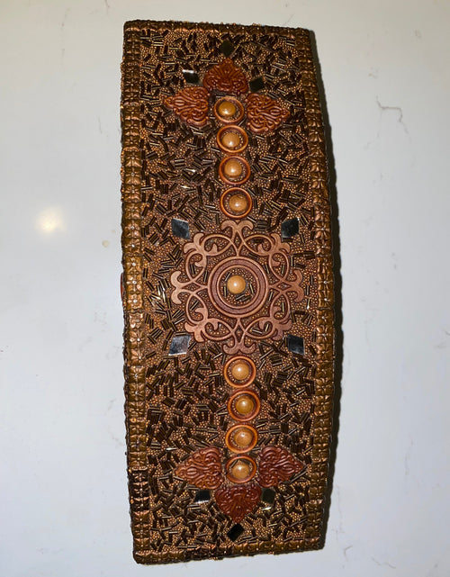 Load image into Gallery viewer, VINTAGE HANDMADE CLASSIC JEWELRY CHEST
