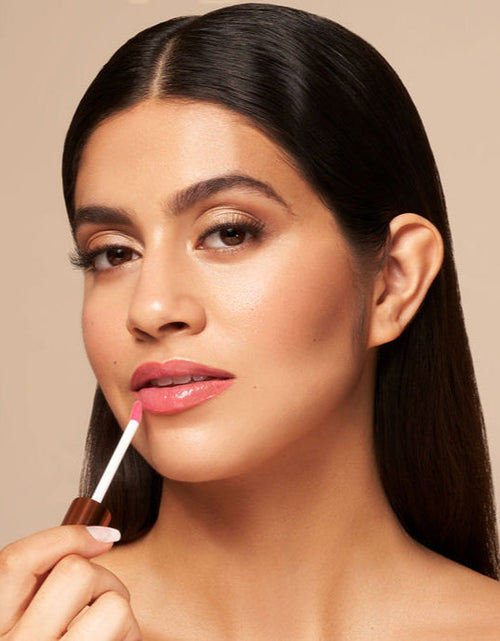 Load image into Gallery viewer, Luxe Lip Nourishing Oil with Hyaluronic + Vitamin E
