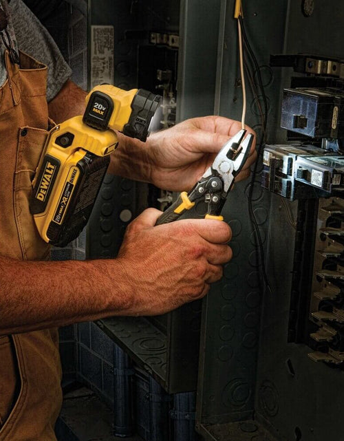Load image into Gallery viewer, DEWALT DCL044 20V MAX* LED Handheld Work Light
