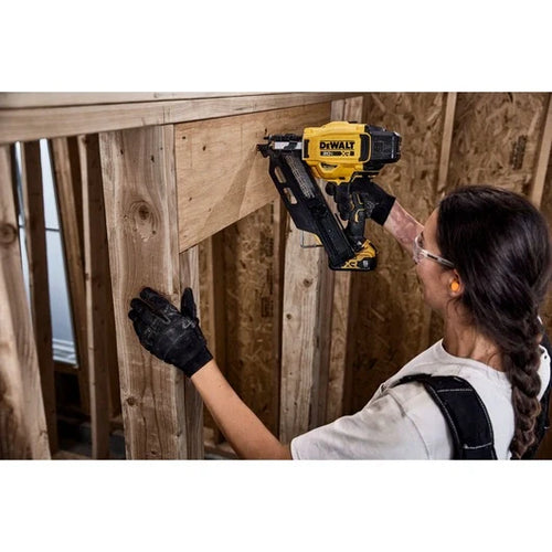 Load image into Gallery viewer, DEWALT DCN930B 20V MAX* Brushless Cordless 30° Paper Tape Framing Nailer (Bare Tool)
