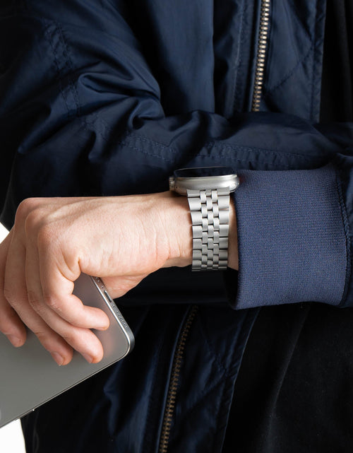 Load image into Gallery viewer, Titanium Band T05
