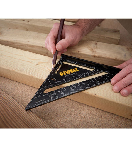 DeWalt DWHT46031 18cm / 7" Premium Rafter Square