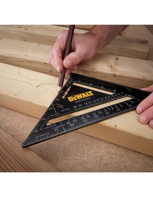 Load image into Gallery viewer, DeWalt DWHT46031 18cm / 7" Premium Rafter Square

