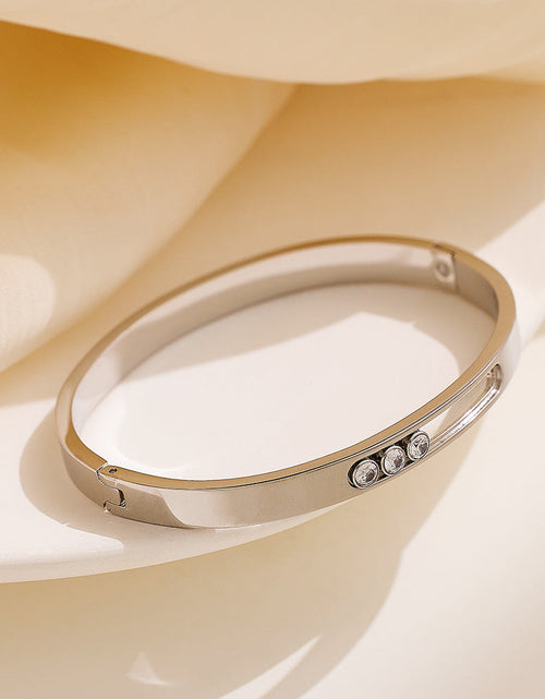 Load image into Gallery viewer, European and American titanium steel buckle women's bracelet INS style fashionable versatile bracelet
