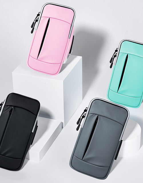 Load image into Gallery viewer, Running Phone Arm Bag Outdoor Phone Bag Men's and Women's Phone Arm Strap Sports Phone Arm Cover Wrist Bag Waterproof
