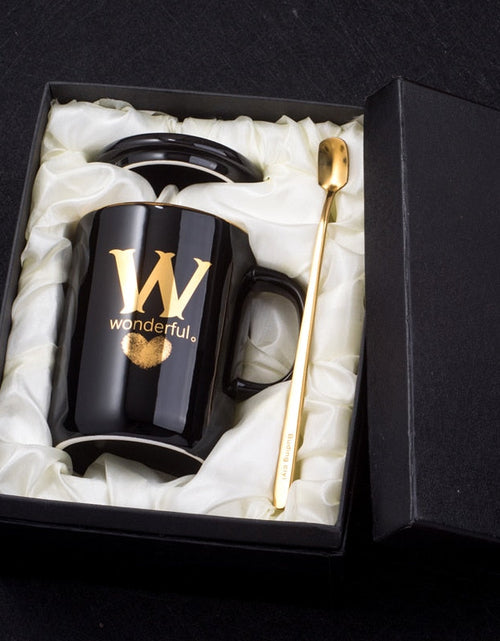 Load image into Gallery viewer, 400ml Creative Gold Finger Printing Black Ceramic Coffee Mug Tea Cup With Gold Handle As Gift With Lid And Spoon
