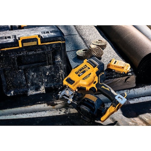 Load image into Gallery viewer, DEWALT DCN45RNB 20V MAX* 15° Cordless Coil Roofing Nailer (Bare Tool)
