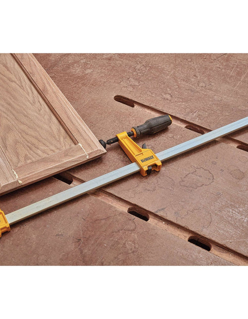 Load image into Gallery viewer, DeWalt DWHT83264 6 in Heavy-Duty Bar Clamp
